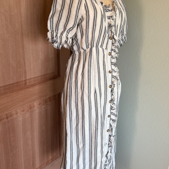 Pilcro Anthropologie Linen Striped White and Black Dress 8 - Picture 10 of 11